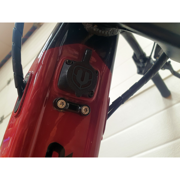 MONDRAKAP - Couvercle Hermétique Amélioré pour Port de Charge Mondraker avec Vis Colorées