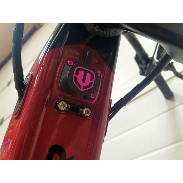 MONDRAKAP - Couvercle Hermétique Amélioré pour Port de Charge Mondraker avec Vis Colorées