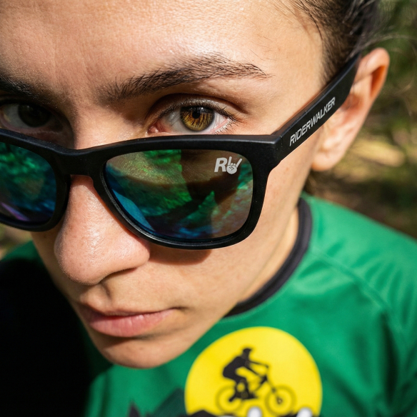 PADDOCK - Polarisierte Lifestyle Sonnenbrille - Mattschwarzer Rahmen & Entspiegelte TAC-Gläser