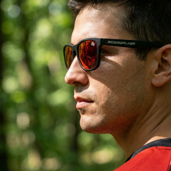 PADDOCK - Lunettes de Soleil Polarisées Lifestyle - Monture Noire Mate & Verres TAC Antireflets