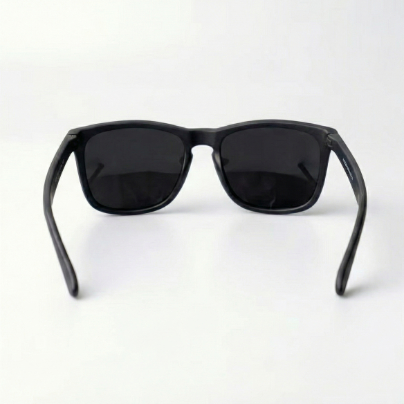 PADDOCK - Polarisierte Lifestyle Sonnenbrille - Mattschwarzer Rahmen & Entspiegelte TAC-Gläser