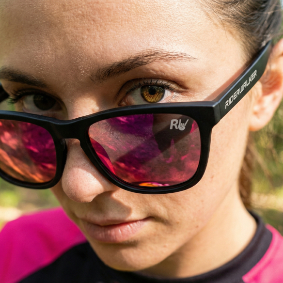 PADDOCK - Lunettes de Soleil Polarisées Lifestyle - Monture Noire Mate & Verres TAC Antireflets