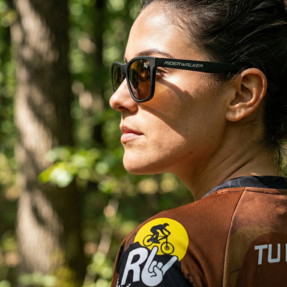 PADDOCK - Gafas de Sol Polarizadas Lifestyle - Montura Negra Mate & Lentes TAC Antirreflejos