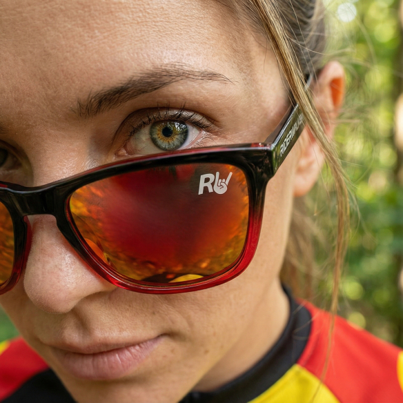 PODIUM - Polarisierte Lifestyle-Sonnenbrille - Zweifarbiger Rahmen & Entspiegelte TAC-Gläser