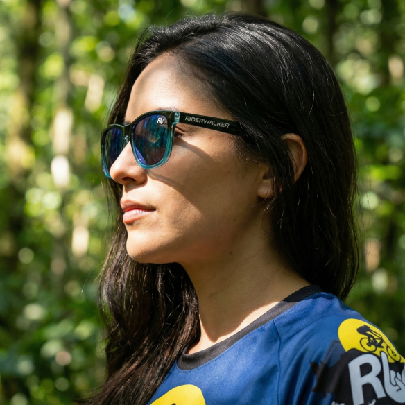 PODIUM - Gafas de Sol Polarizadas Lifestyle - Montura Bicolor & Lentes TAC Antirreflejos