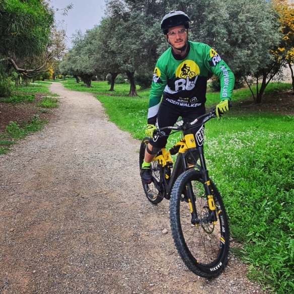 Personalisierbares Langarm-MTB-Trikot "RIDERWALKER" - Personalisiere es!