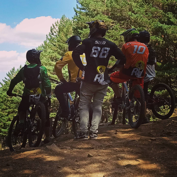 Camiseta MTB personalizada manga corta "RIDERWALKER" ¡Personalízala!
